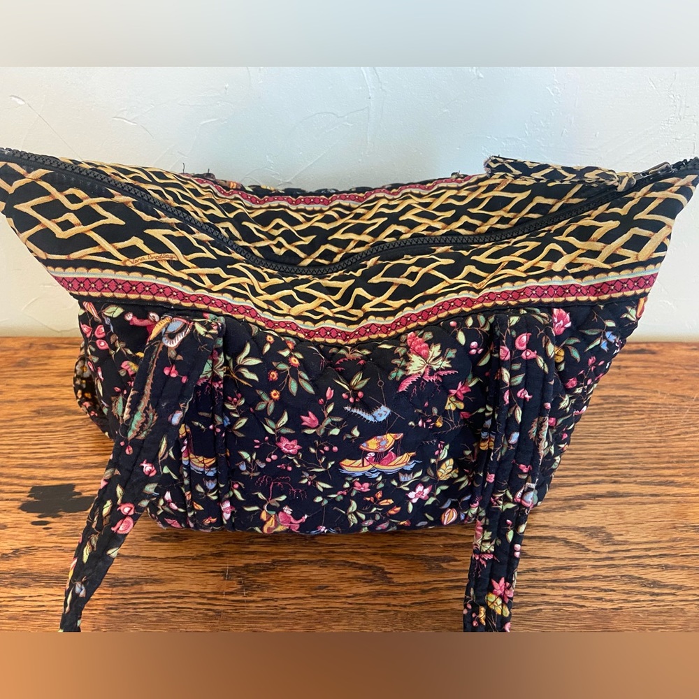 Vera Bradley hand bag